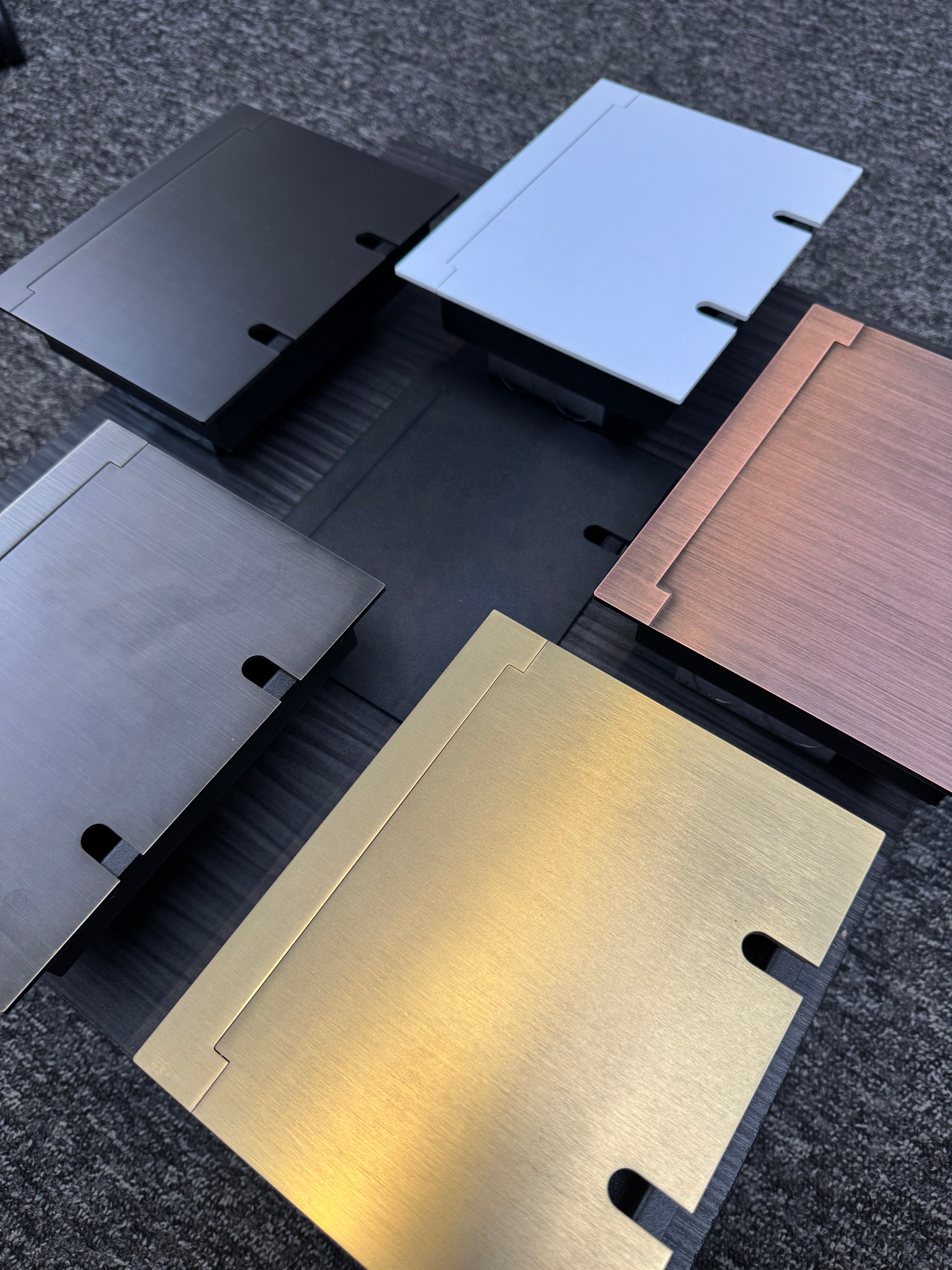Choose your recessed floor sockets from seven finishes.