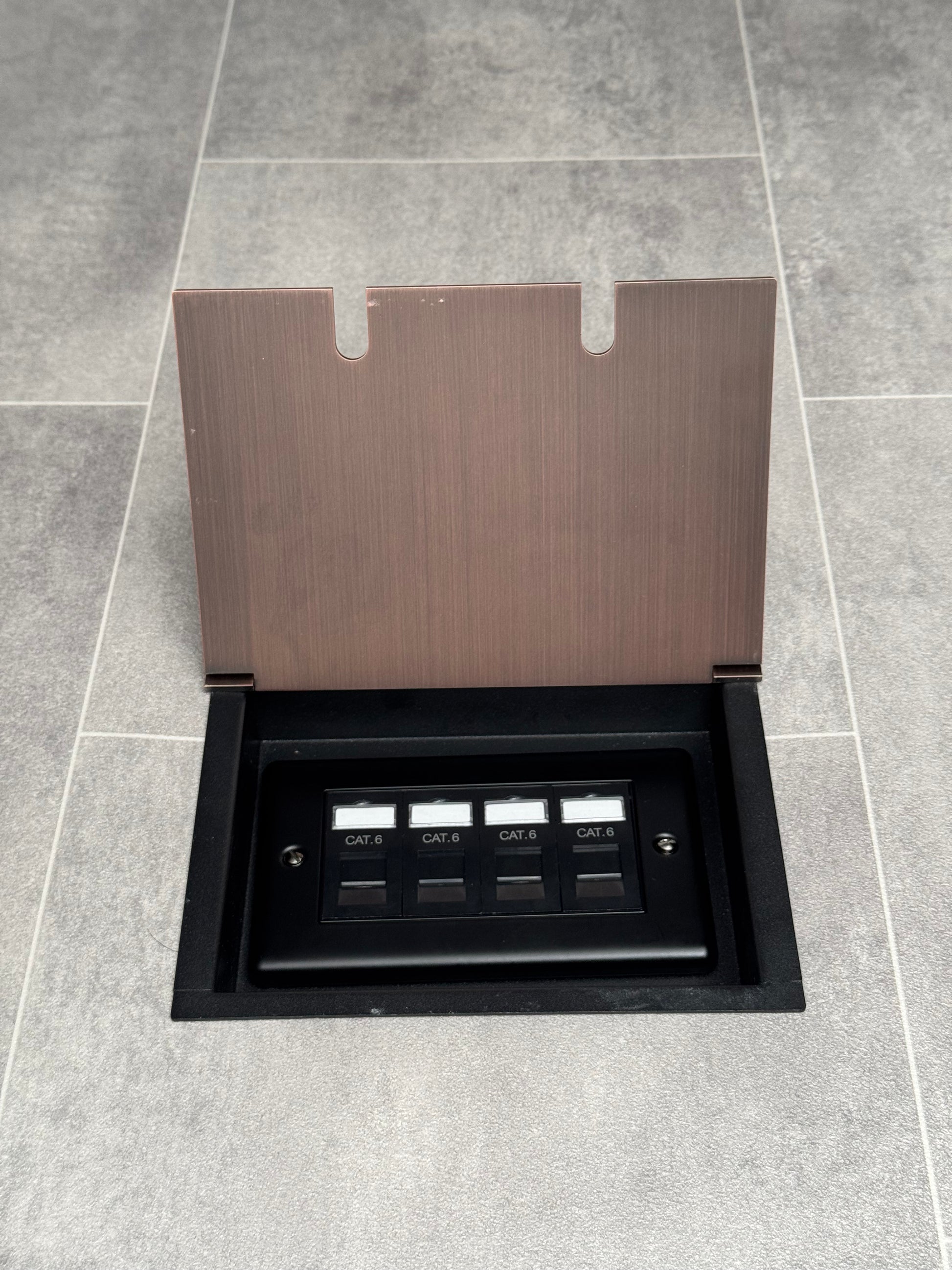 4 gang RJ45 cat6 socket recessed floor socket with antique copper finish lid.