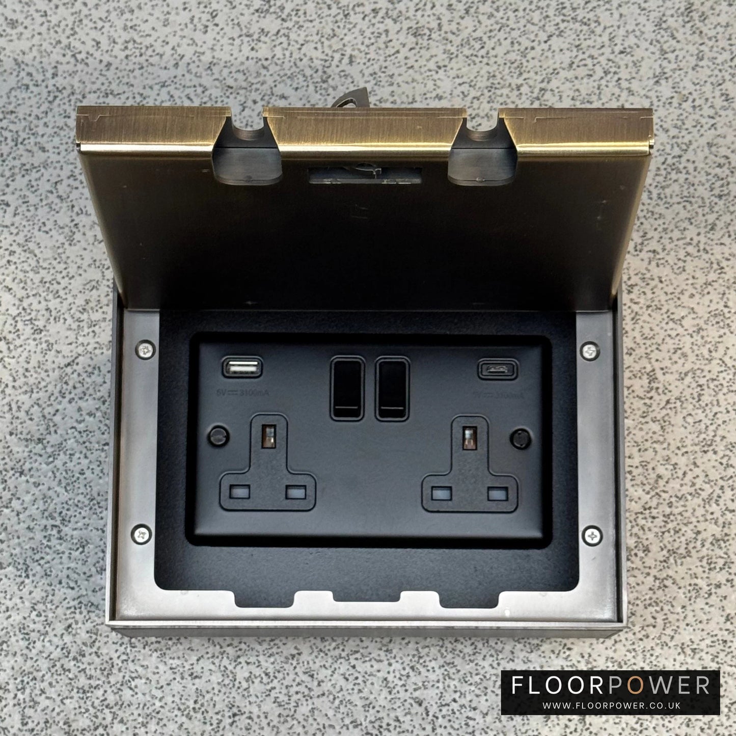 Antique Brass Double Recessed Flush Floor Socket with USB A & C Plug Socket